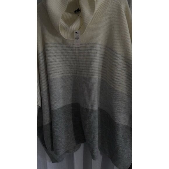 Talbots  Colorblock Cowlneck Poncho Size M/L Cream Gray Sweater  Soft NWT 99$ - Picture 5 of 9